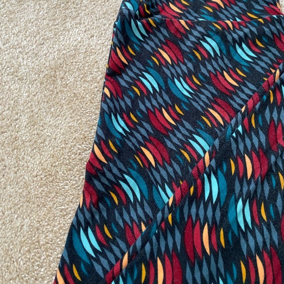 LuLaRoe OS leggings - Picture 2 of 2